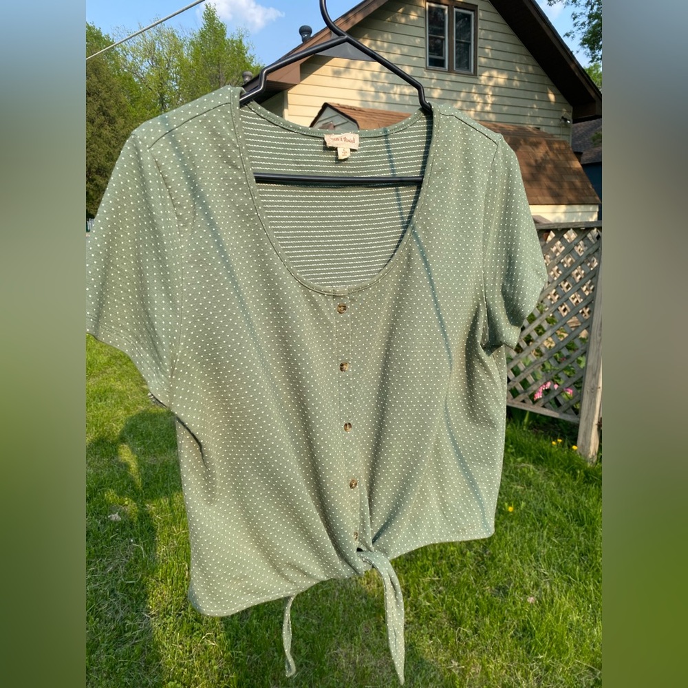 Large Green Polka dot tie up crop top